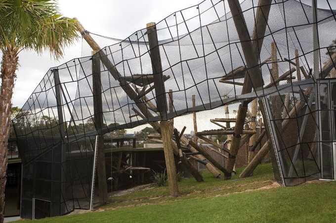 zoo enclosure mesh